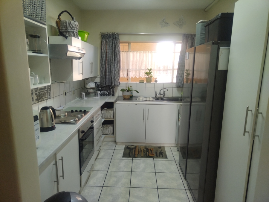 2 Bedroom Property for Sale in Potchefstroom North West